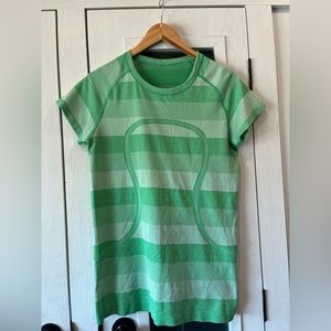 LULULEMON swiftly 2.0 tee - size 10